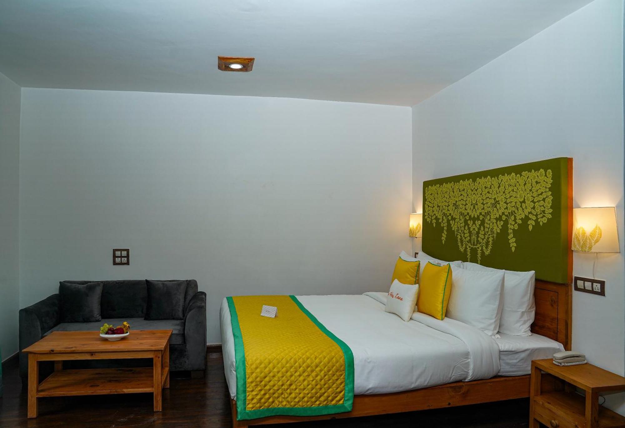 Zone Connect By The Park, Manali Hotel ภายนอก รูปภาพ