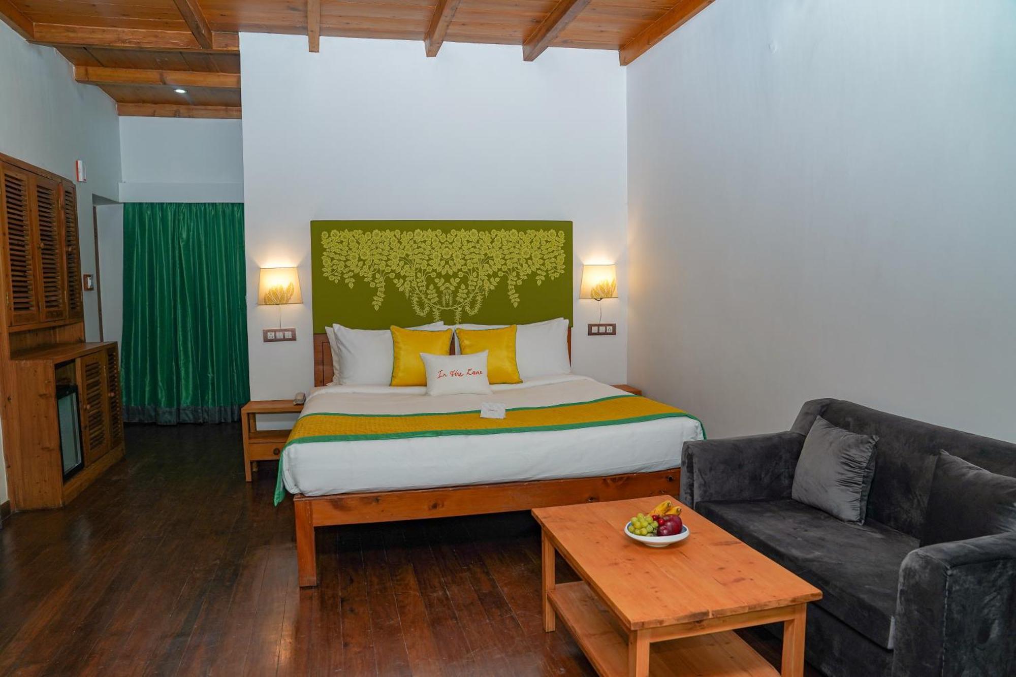 Zone Connect By The Park, Manali Hotel ภายนอก รูปภาพ