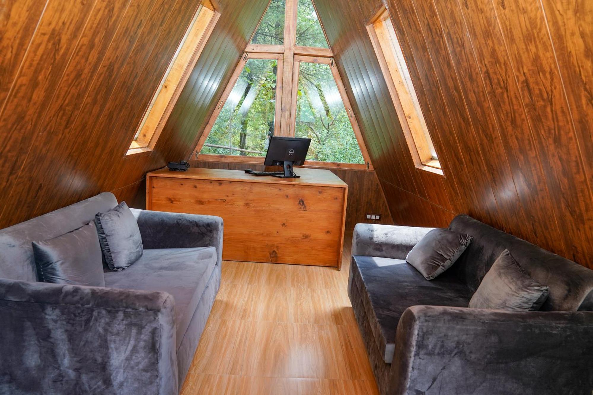 Zone Connect By The Park, Manali Hotel ภายนอก รูปภาพ
