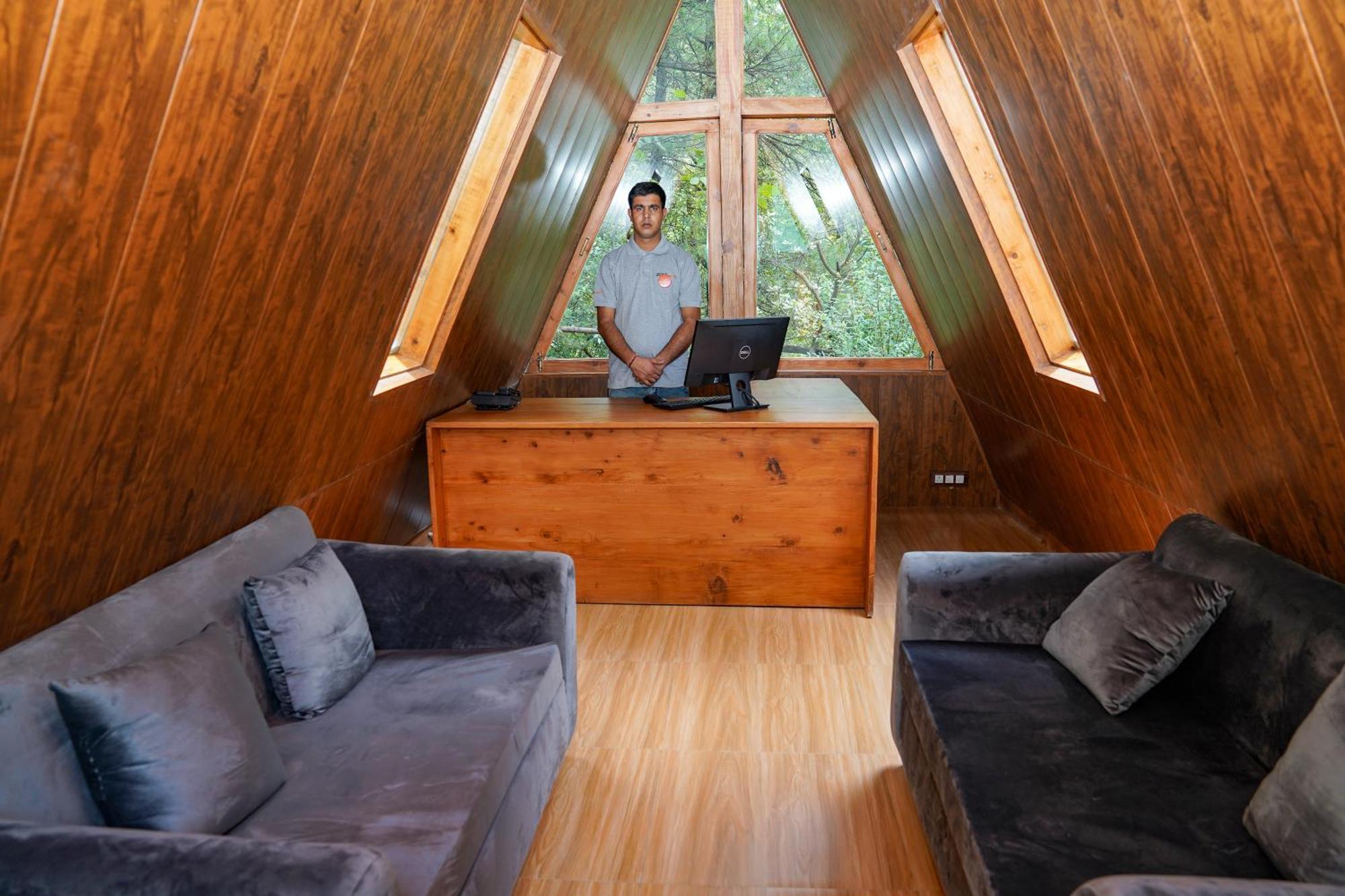 Zone Connect By The Park, Manali Hotel ภายนอก รูปภาพ