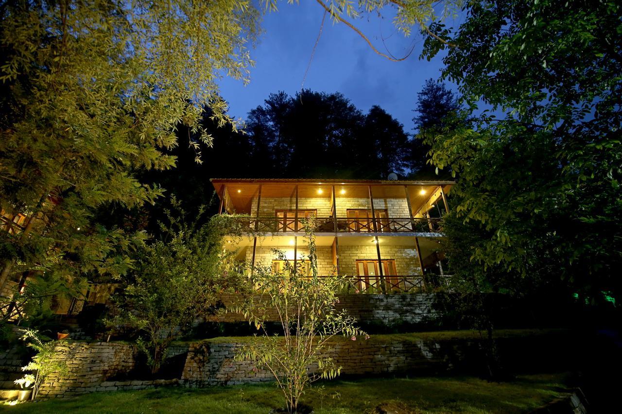Zone Connect By The Park, Manali Hotel ภายนอก รูปภาพ